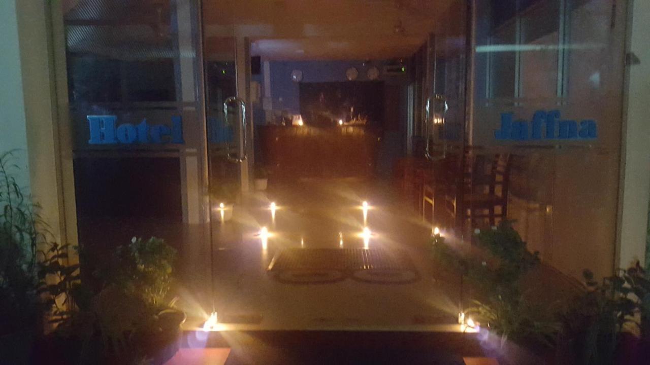 Hotel Blue Whale Jaffna Exteriör bild
